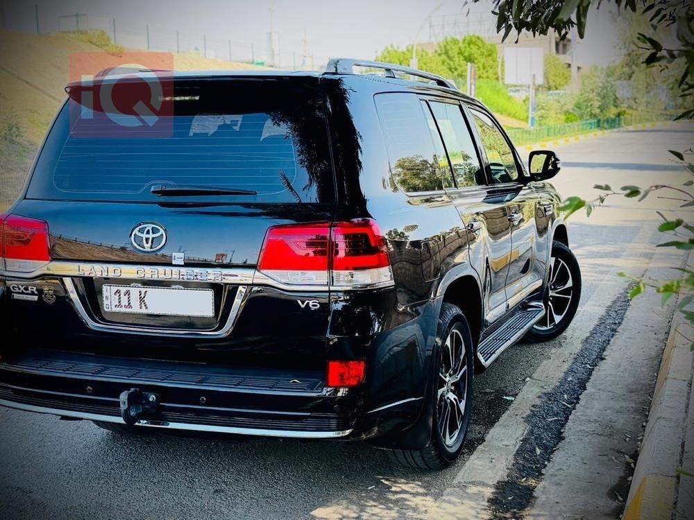 تويوتا لاندكروزر